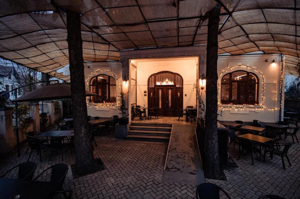 Casa Del Sole Hotel Alba Iulia Exterior photo